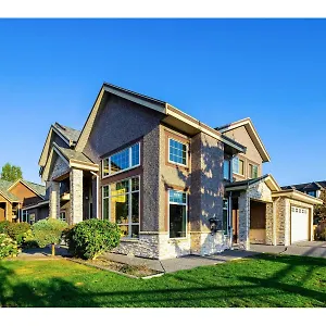 https://francis-home-j.vancouver-hotels-bc.net